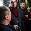 Vučić obišao vinariju "Gamanović" u Kostolu kod Kladova, sa meštanima razgovarao i o saobraćajnici