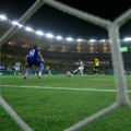 Autogol, ali baš lep… Kapitenski… (VIDEO)