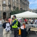 Protest pod nazivom „Fakulteti na raskrsnici“ ispred Vlade Srbije: Članovi akademske zajednice traže da se ispune tri…