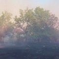 U selu Čapljinac izbio požar, ugrožene porodične kuće