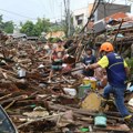 Evakuisano skoro milion ljudi: Supertajfun Fung-vong sa vetrovima od 230 km/h stiže na Filipine
