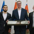 Vučić sa MMA borcem Mahačevim: "Srbija nastavlja da podržava sport i mlade talente"