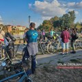 Oko stotinu biciklista na 74. Kritičnoj masi u Zrenjaninu – stigli i prijatelji iz Temišvara Kritična masa