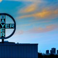 Dionice Bayera potonule najniže u deset godina
