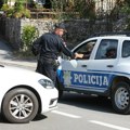 Hit snimak: Policajac u Crnoj Gori zaustavio stranca, kad je progovorio na engleskom, nastao je haos (video)