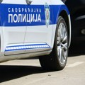Drogiran se automobilom zakucao u semafor, pa udario na policiju: Uhapšen muškarac u Kragujevcu