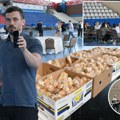 Nova.rs u SC Banjica: U sportskoj sali aktivisti SNS, frižider i sendviči, policajci u civili vrše uviđaj FOTO