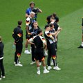Nemci bolji od Danske u osmini finala Evra posle haosa: Prekid, tri poništena gola i penal obeležili utakmicu