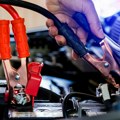 Koliko dugo auto treba da ostane upaljen nakon startovanja kablovima?