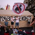 Protesti u Srbiji: Miš pobeđuje mačku