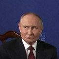 Svi pričaju o putinovim reakcijama: Pitali su ga da li će prestati da ubija civile (video)