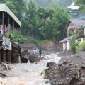 Broj žrtava poplava u jugoistočnoj Aziji porastao na 129