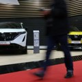 Велика истрага у ауто-салонима: Клијенту наплатили 2.500 долара за траку вредну 8 центи