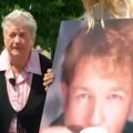 Baka Ljubica napravila ršum, celo se Smederevo za njom okretalo: Sa slikom unuka zapucala u centar da traži snajku, pa veli…