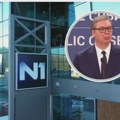 Još jednom Vučić optužuje N1 i Novu da "lažu i izazivaju nasilje": Za sada bez zaštite novog vlasnika, novinari brane jedni…