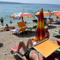 Totalni haos na popularnoj dalmatinskoj plaži: Žene se potukle zbog ležaljki, svemu prethodila žestoka svađa