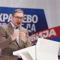 Vučić na mitingu kritikovao lokalne funkcionere SNS-a: „Nisu pokazali brigu za građane“