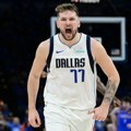 Dončić dominirao protiv najboljeg tima zapada! Luka zaplesao u NBA i doneo brejk Dalasu!