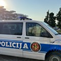 Na parkingu u Pljevljima dilovali drogu, pa uhvaćeni na delu: Policija odmah posumnjala pa ih pretresla, pronadjena manja…