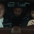 "Prevarila me je sa najboljim drugom u WC-u dok sam bio tu" Našem glumcu devojka zabila nož u leđa "Poslali su mi i snimak"
