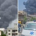 Jezivi snimci pada aviona u Indiji: Strahuje se da je unutra bilo 242 putnika, letelica eksplodirala
