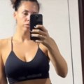 Kaja (41) se preznojila u teretani i snimila zanosne obline: Pokazala mišiće, mnogo mlađe bi joj pozavidele