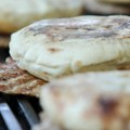 Srbi je svakodnevno jedu, a sada proglašena za najbolje pecivo: Tradicionalni srpski proizvod osvojio Evropu