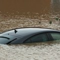 Kako se snaći: Šta učiniti kada automobil upadne u reku ili jezero
