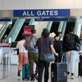 Haos na američkim aerodromima: Prijavljena 22 incidenta, 11.200 letova kasnilo tokom vikenda