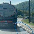 Zbog Duneka Demetra je prvo kvasila, pa prala ulicu