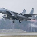 Bombarder američkog ratnog vazduhoplovstva srušio se pri poletanju u Kaliforniji