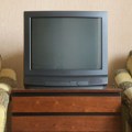 Svi se sećamo starih televizora koji su trajali decenijama: Zašto se onda novi kvare čim im istekne garancija