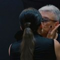 Direkt u usta! Pao sočan poljubac Cece i Saše Popovića u "Zvezdama Granda", evo šta se dešavalo iza kamere!