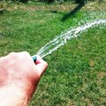 Povećana potrošnja vode u Nišu, iz Vodovoda apeluju na građane da ne zalivaju bašte i ne peru automobile