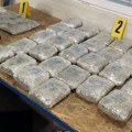 Zaplena na Batrovcima: Policija u specijalno izrađenom bunkeru automobila pronašla 17 kilograma marihuane
