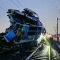 Užas u Češkoj, sudar brzog voza i kamiona u zoru: Ima mrtvih i povređenih u nesreći na istoku zemlje (foto)