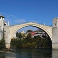 Skandal zbog predstave „Oslobođeni Mostar“ reditelja Zlatka Pakovića prema knjizi Dragana Markovine