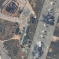 Satelitski snimci pokazuju: Ukrajinci uništili ruske avione i zgrade u vazduhoplovnoj bazi na Krimu