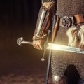 Farmer otkrio vikinški mač na svojoj njivi! Rendgenski snimak otkrio drevni natpis