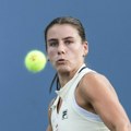 Tata joj kupuje turnire, a ona razbija na US Openu: Milijarderka izbacila šampionku, hoće pehar!