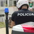 Preminuo muškarac koji je zapalio dve kuće u Tovarniku! Napravio havariju, pa nožem napao policajce!