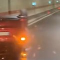 Drama na: Auto-putu Miloš veliki Stvaraju se zastoji, automobil prevrnut usred tunela: Na terenu vatrogasci i Hitna pomoć…