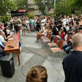 Protest ispred Pravnog fakulteta: Vlast represijom i nasiljem pokušava da suzbije bunt građana