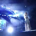 Razočaranje na Roštiljijadi: Publika počela da napušta koncert Breskvice nakon treće pesme