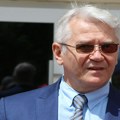 VIDEO: Rektor Madić sa policijom ušao u zgradu Rektorata