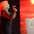 "Sami naleću, lepe se kao buve" Pevačica (97) šokirala izjavom, pa otkrila recept za eliksir mladosti