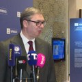 Vučić: Srbi sa KiM podržavaju Srbiju i njenog predsednika, blokadere Ugljanin
