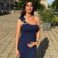 Pevačica čeka drugo dete sa fudbalerom: Krila trudnoću od svih, a sada pokazala stomak: "Slavimo ljubav"