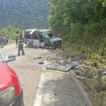 Težak udes kod Kotora: Kombi sleteo sa puta, ima poginulih, više osoba povređeno