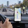 Kako Gugl mape i Waze „vide“ policiju Nema satelita ni veštačke inteligencije, tajna je mnogo jednostavnija